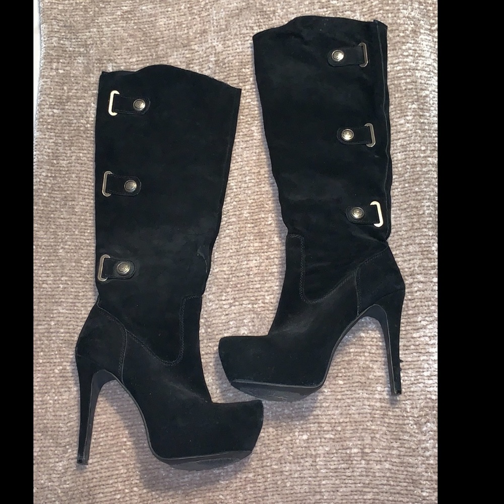 Black suede boots